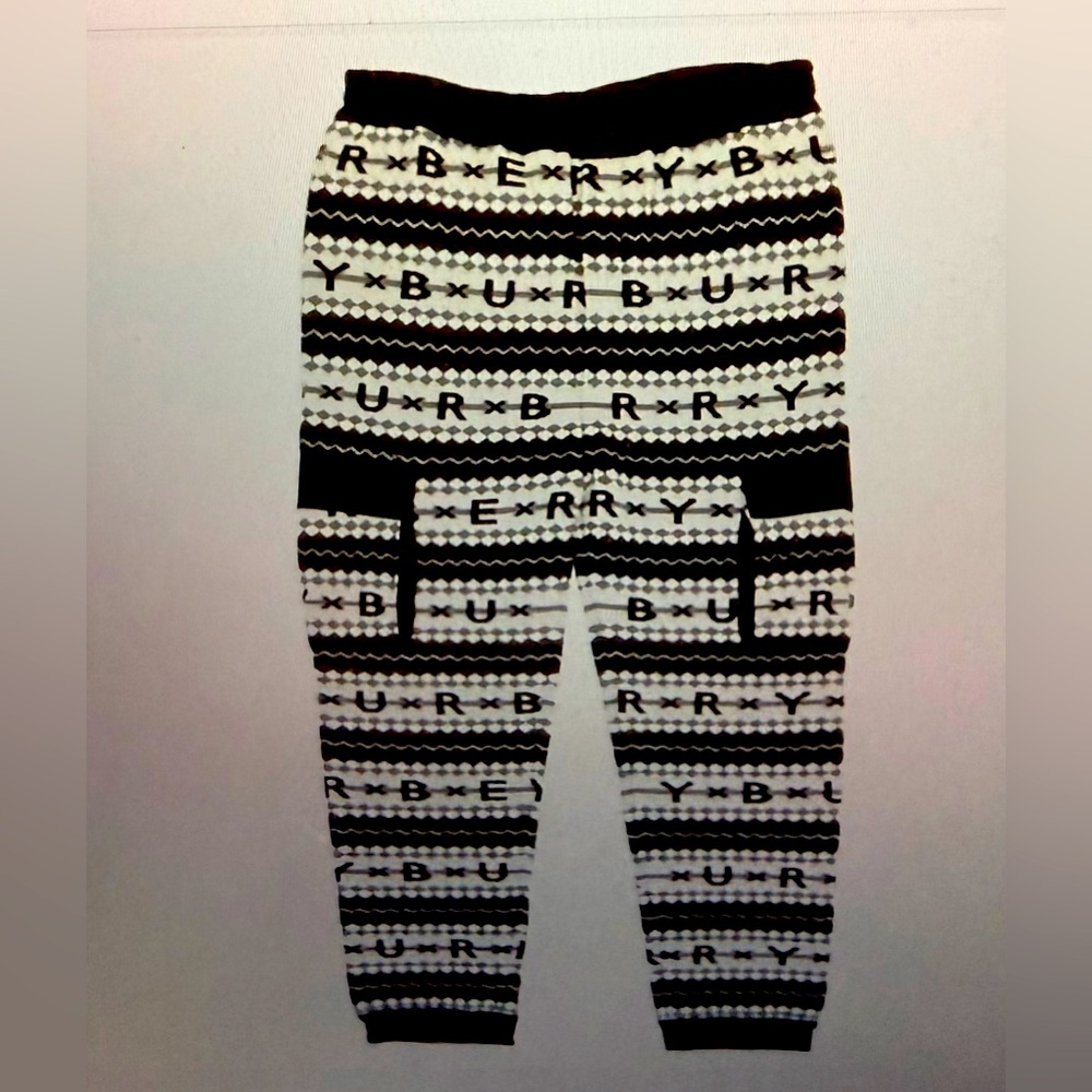 Burberry, fair aisle, multi‎ graphic jogger pants, NWT, black/white size 8Y